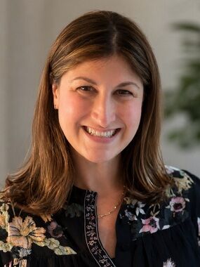 Meet your Posher, Sari